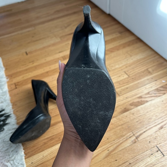 Yves Saint Laurent black leather heels in size 38 - Picture 7 of 8